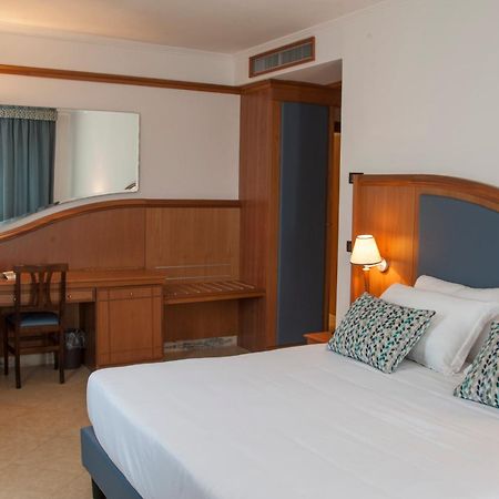 Hotel Centrale Sabaudia Exterior photo
