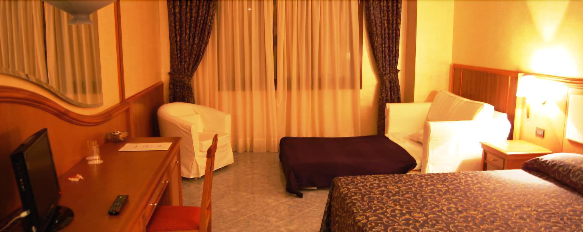 Hotel Centrale Sabaudia Exterior photo